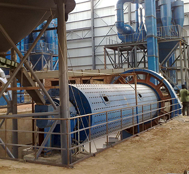 遠(yuǎn)在越南的佰辰球磨機(jī)工作現(xiàn)場